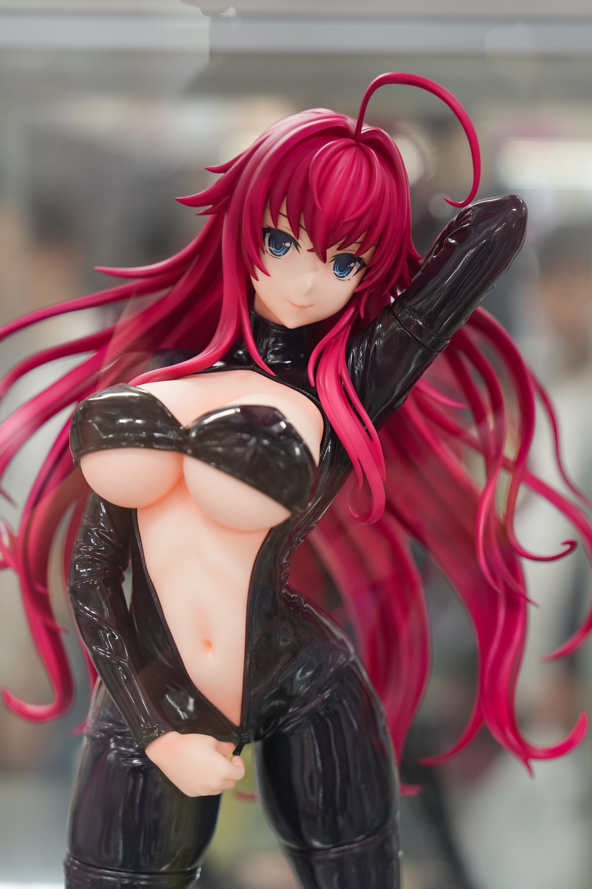Estatuilla  High School DxD HERO | Rias Gremory – Versión Catsuit | FREEing | Tienda Anime | Tico Ofertas