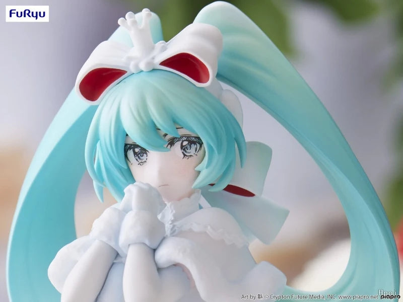 Figura Original FuRyu Hatsune Miku todos los estilos - SweetSweets Macaroon Ver. 21cm | Modelo de Colección y Regalo en Costa Rica