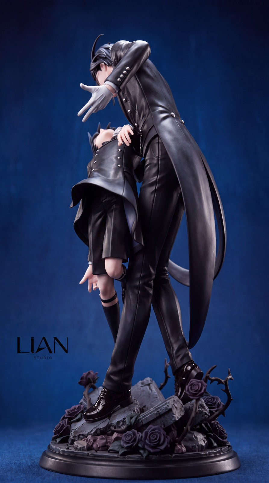 Estatuilla Black Butler | Sebastian Michaelis x Ciel Phantomhive 1/6 GK Statue | LIAN Studio | Tienda Anime | Tico Ofertas