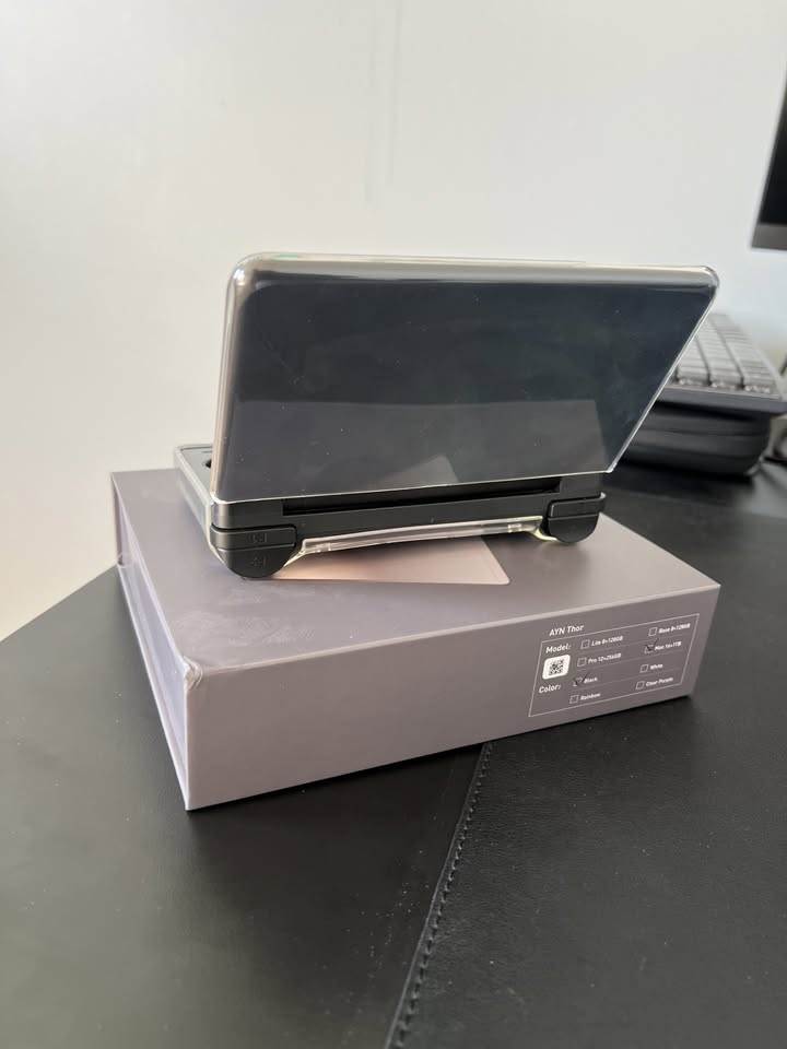 AYN Thor Max en Costa Rica – Consola portátil gamer 16GB RAM 1TB + microSD Ayn