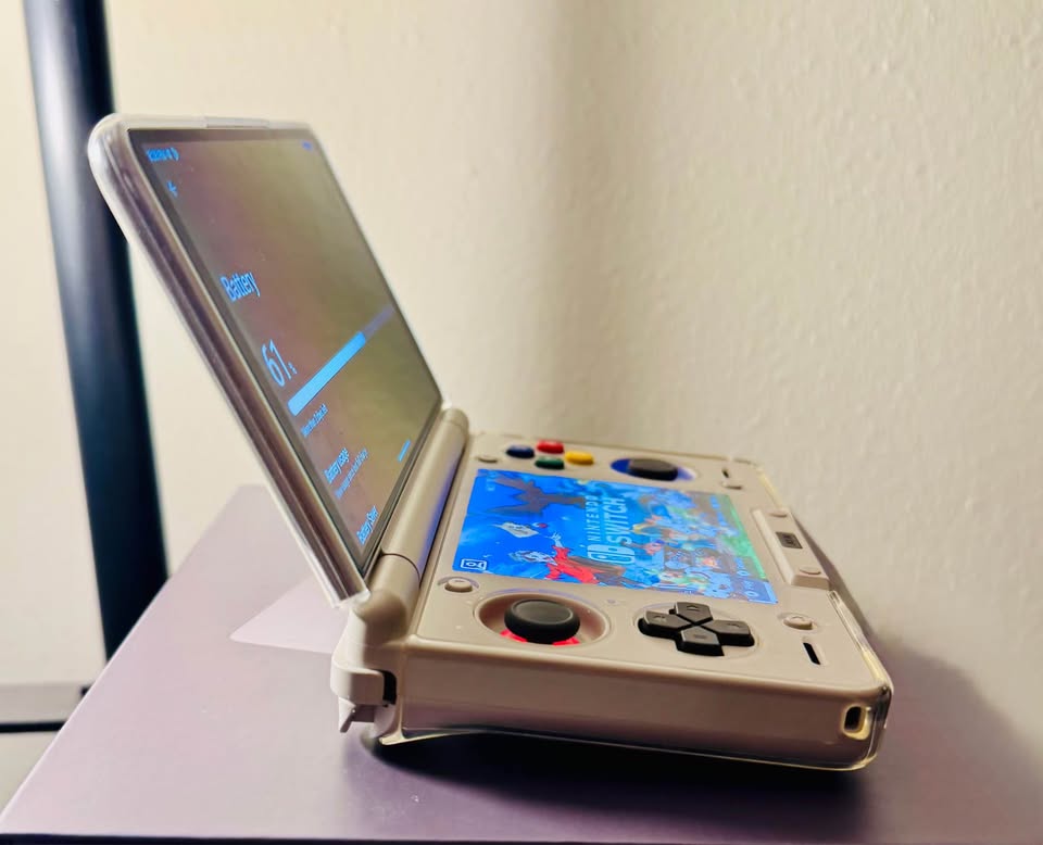 AYN Thor Pro Rainbow en Costa Rica – Consola portátil gamer Ayn