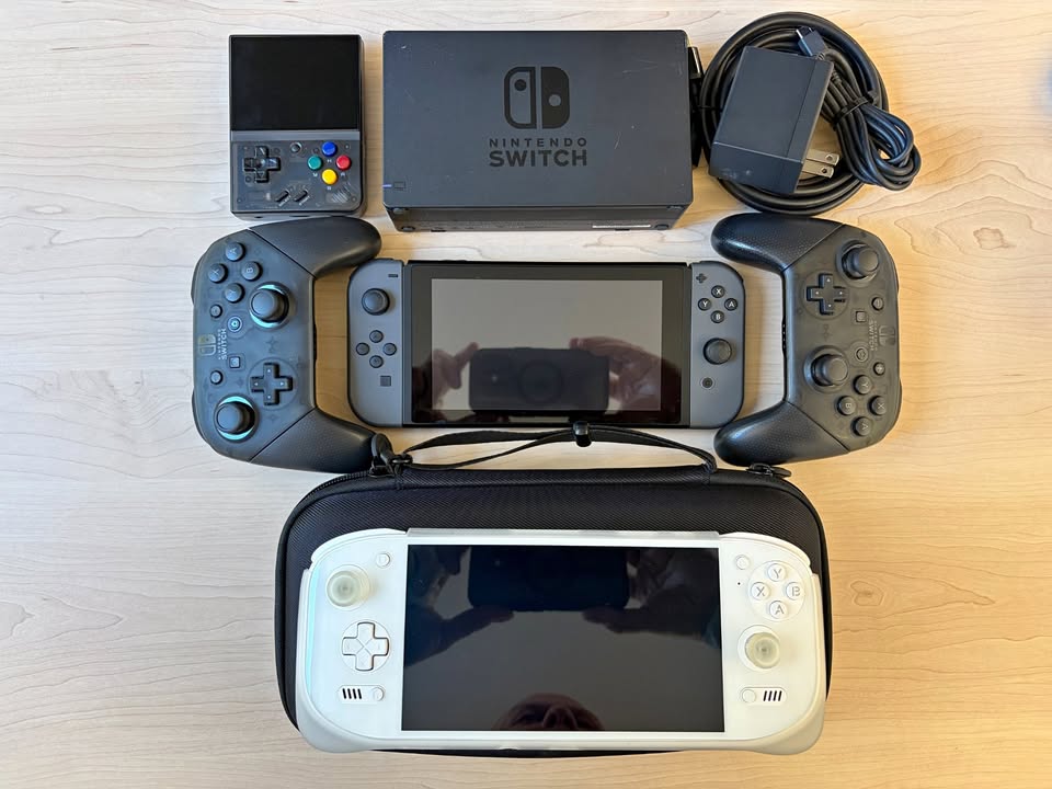 Combo consolas portátiles en Costa Rica – AYN Odin 2 Pro + Nintendo Switch + Miyoo Mini Plus Ayn