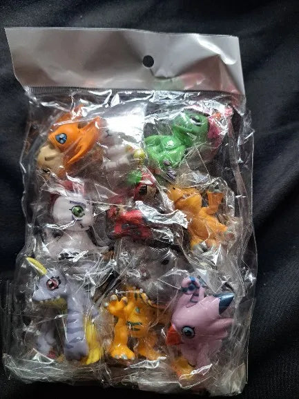 Set de 8 Figuras Digimon Adventure - Agumon, Tailmon, Gabumon y Más | ¡Colección de Juguetes Anime para Regalo! 🦊