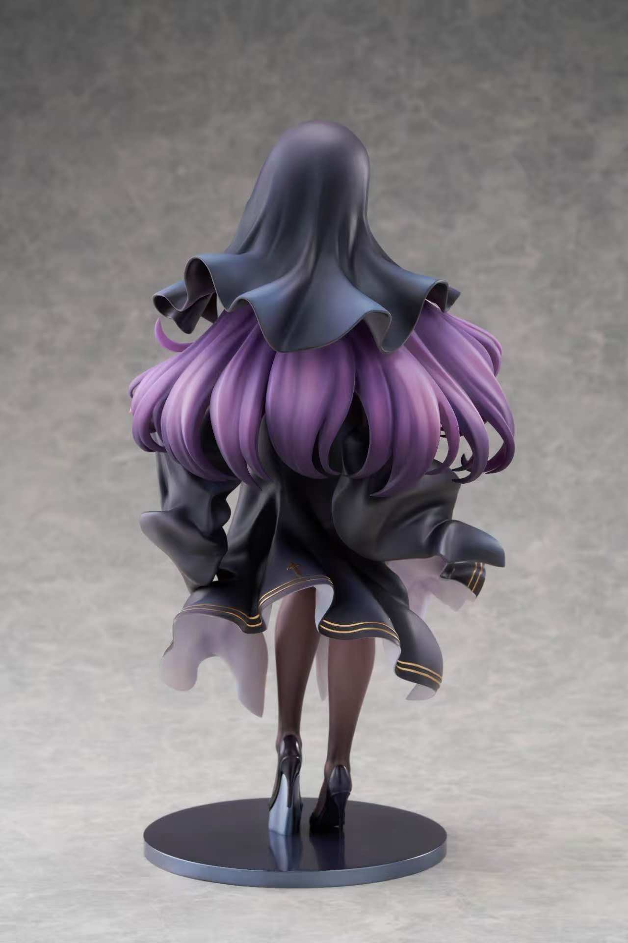 Estatuilla Frieren: Beyond Journey’s End | Fern (Nun’s Habit) | Hello Studio | Tienda Anime Costa Rica | Tico Ofertas Hello Studio