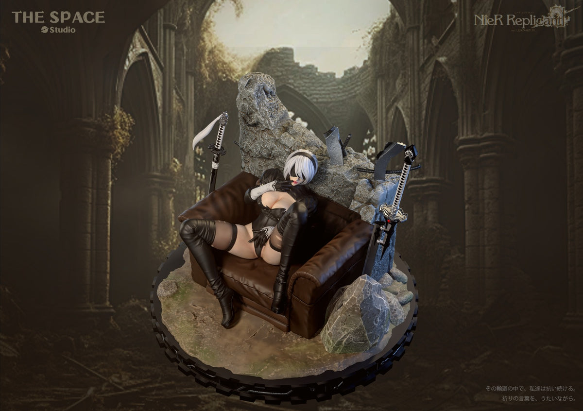 Estatuilla NieR | 2B Sitting Sofa | The Space Studio | Tienda Anime Costa Rica | Tico Ofertas The Space Studio