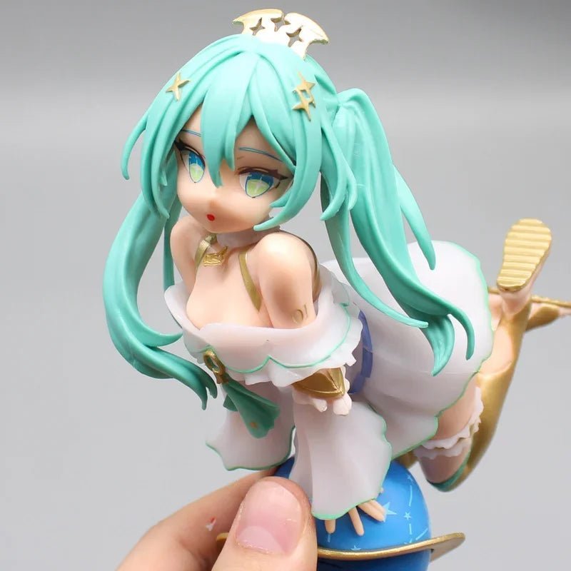 Figura Anime Hatsune Miku 17cm - Modelo Kawaii Acostada sobre un Globo | Estatua Sexy para Decoración de Escritorio y Regalo en Costa Rica - Tico Ofertas