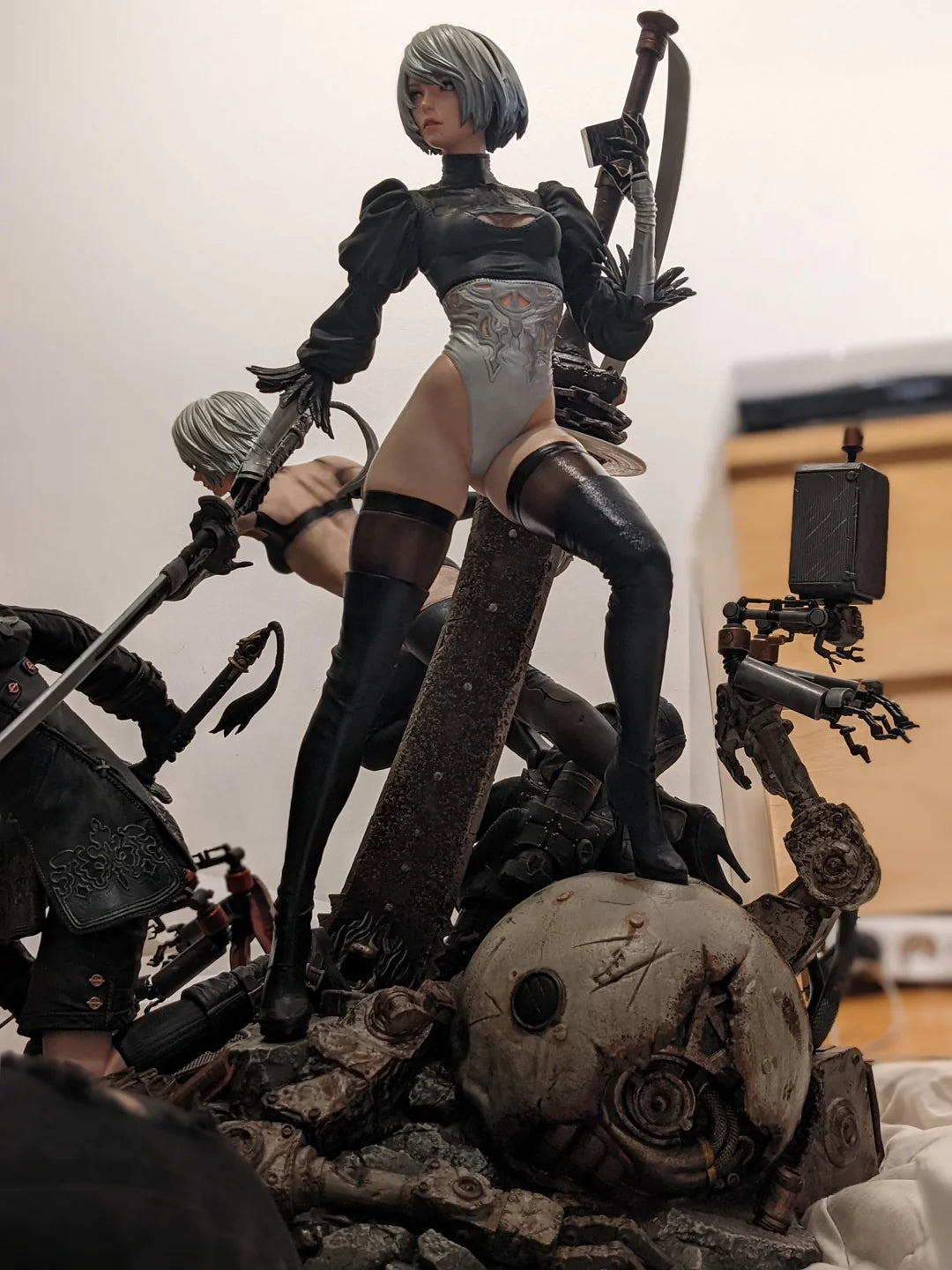 Black Estatuilla Nier: Automata | Masterline 1/4 Deluxe | Square Enix | Tico Ofertas