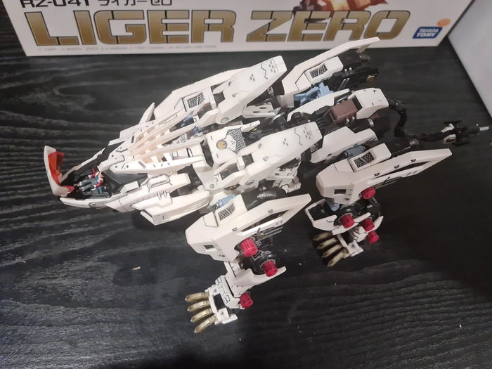 Modelo Model Kit Zoids | EPZ-003 Great Saber 1/72 Full Action Plastic Kit | Kotobukiya | Modelo de Ensamblaje | Tico Ofertas Costa Rica Bandai