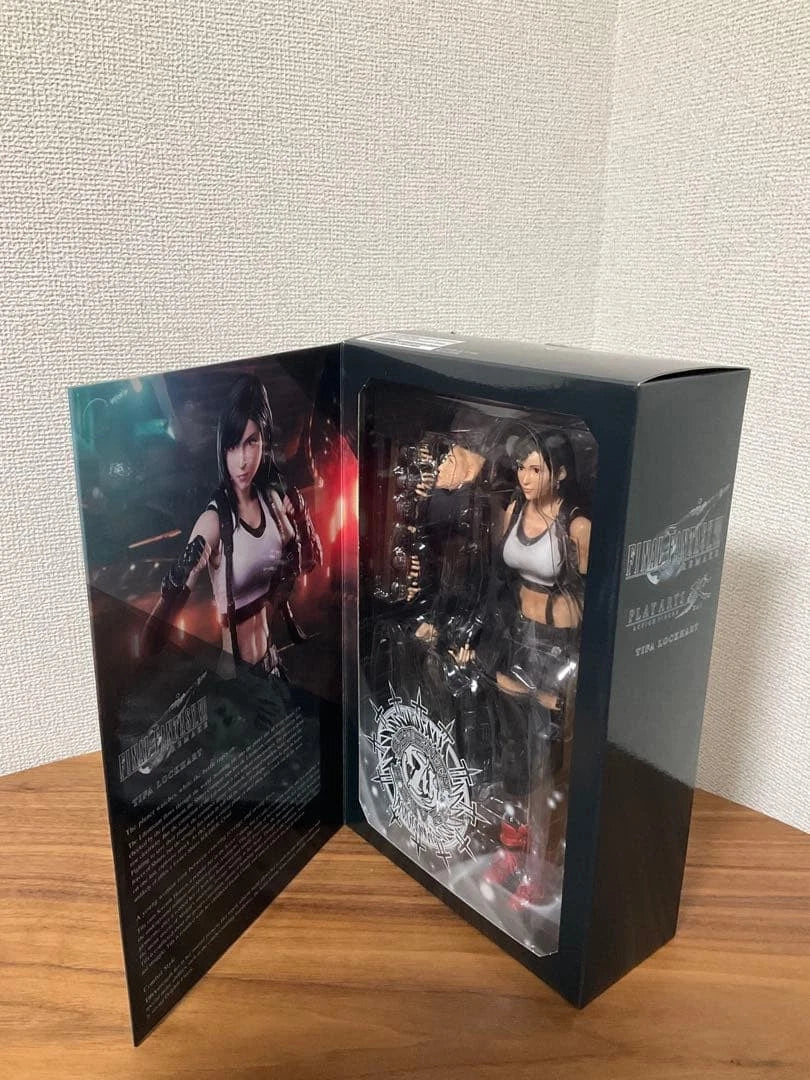 Estatuilla Final Fantasy VII Remake | Tifa Lockhart | Square Enix | Play Arts Kai | Tienda Anime Costa Rica  | Tico Ofertas
